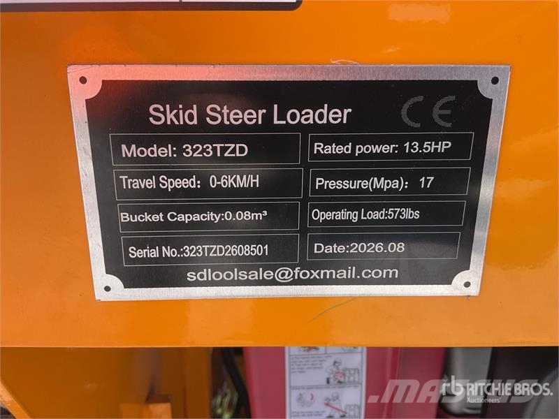  SDLOOL 323TZD Mini Minicargador (Sin Usar) / Skid  لوادر انزلاقية التوجيه