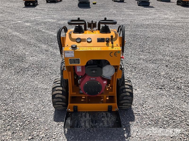  SDLOOL 323TZD Mini Minicargador (Sin Usar) / Skid  لوادر انزلاقية التوجيه