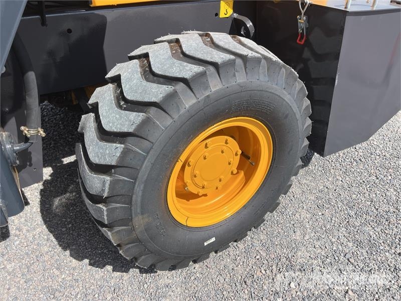 SDLOOL 35 7700 lb 4x4 Montacargas Todo Terreno (Si Terenski viličar