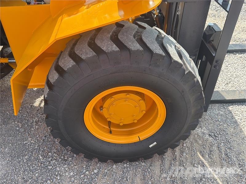  SDLOOL 35 7700 lb 4x4 Montacargas Todo Terreno (Si Terenski viličar
