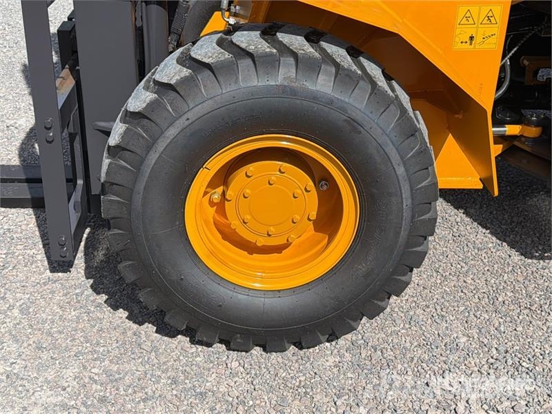 SDLOOL 35 7700 lb 4x4 Montacargas Todo Terreno (Si Terenski viličar