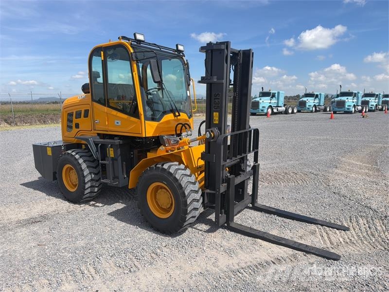  SDLOOL 35 7700 lb 4x4 Montacargas Todo Terreno (Si Terenski viličar