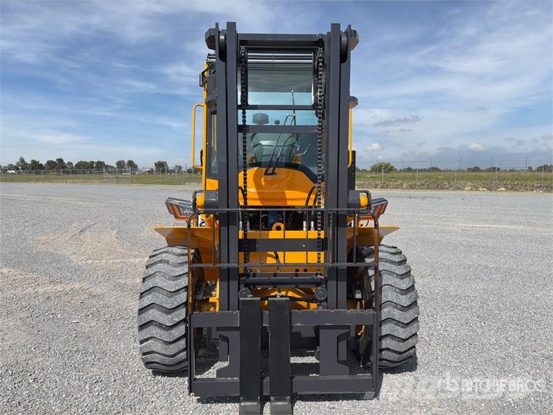 SDLOOL 35 7700 lb 4x4 Montacargas Todo Terreno (Si Terenski viličar