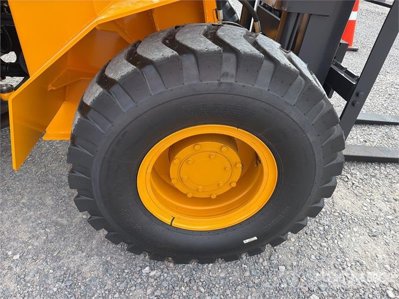 SDLOOL 35 7700 lb 4x4 Montacargas Todo Terreno (Si Terenski viličar