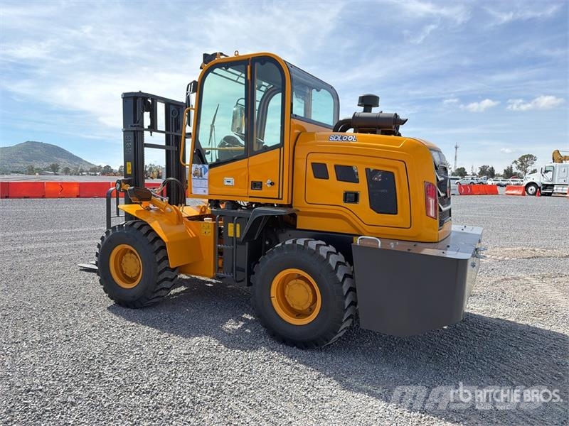 SDLOOL 35 7700 lb 4x4 Montacargas Todo Terreno (Si Terenski viličar