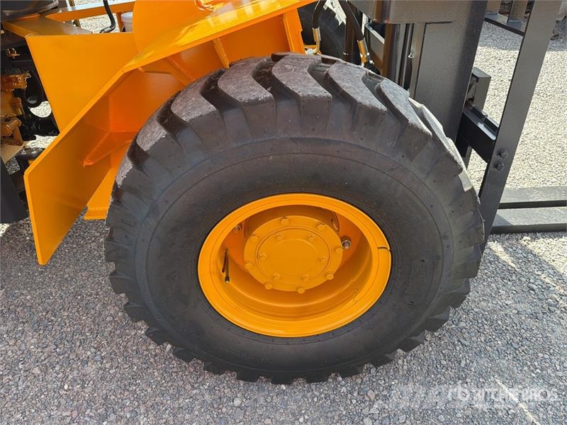 SDLOOL 35 7700 lb 4x4 Montacargas Todo Terreno (Si Terenski viličar