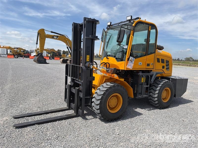 SDLOOL 35 7700 lb 4x4 Montacargas Todo Terreno (Si Terenski viličar