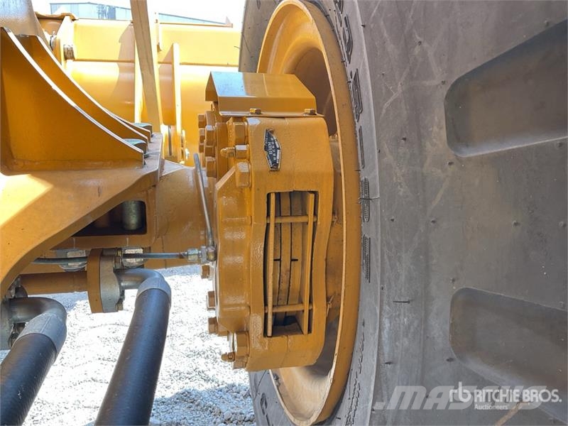 SEM 655D Rataslaadurid