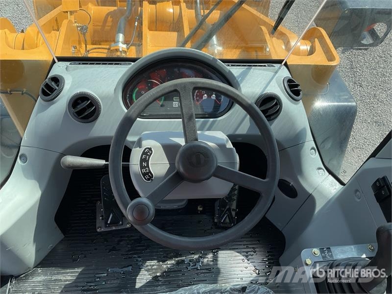 SEM 655D Cargador sobre Neumaticos (Sin Usar) / Wheel Wheel loaders