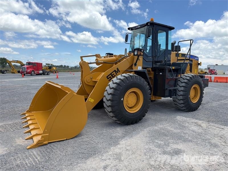 SEM 655D Cargador sobre Neumaticos (Sin Usar) / Wheel Wheel loaders