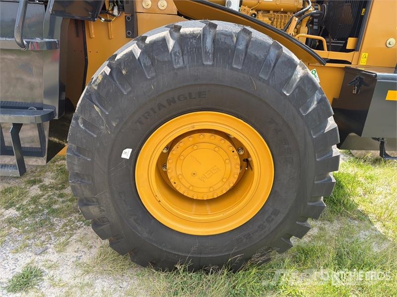 SEM 655D Cargador sobre Neumaticos (Sin Usar) / Wheel Wheel loaders