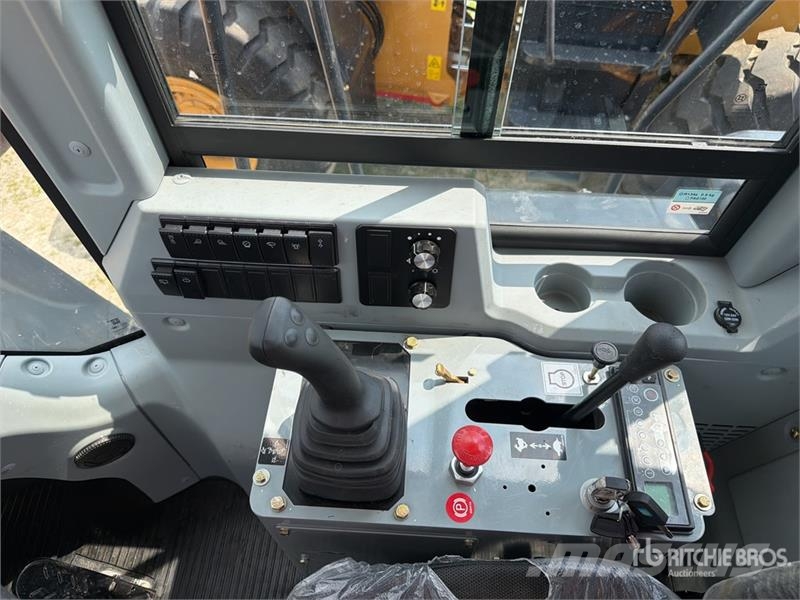 SEM 655D Cargador sobre Neumaticos (Sin Usar) / Wheel Wheel loaders