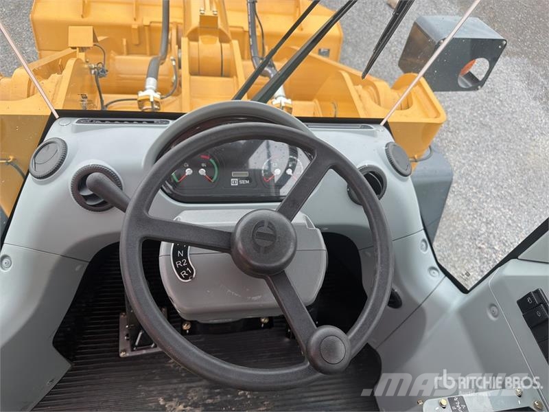 SEM 655D Cargador sobre Neumaticos (Sin Usar) / Wheel Kolové nakladače