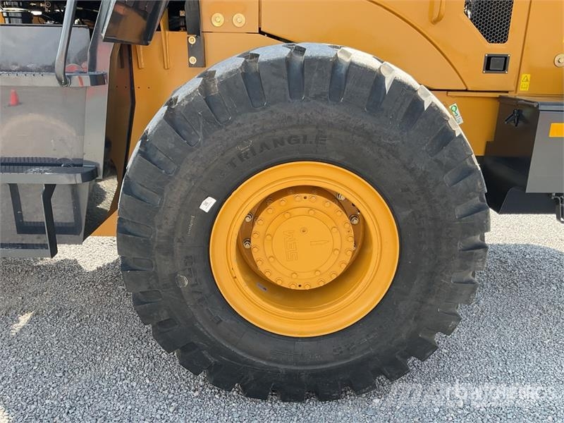 SEM 655D Cargador sobre Neumaticos (Sin Usar) / Wheel Wheel loaders