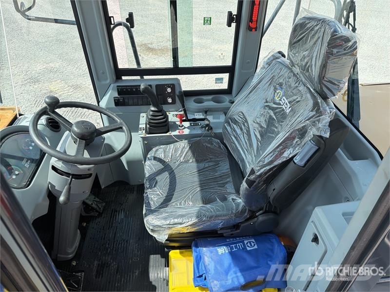 SEM 655D. Wheel Loader (Unused) Rataslaadurid