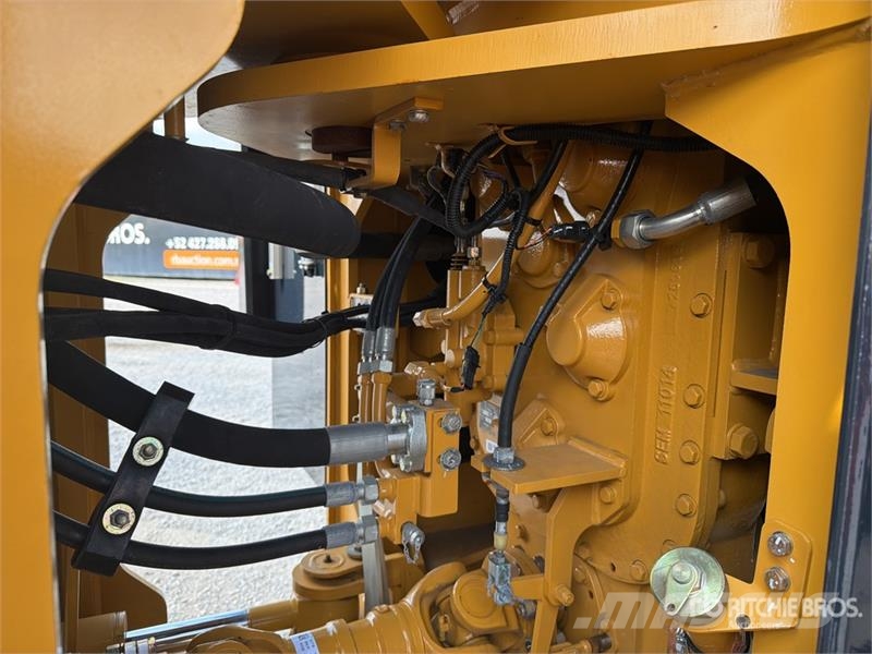 SEM 655D. Wheel Loader (Unused) Rataslaadurid