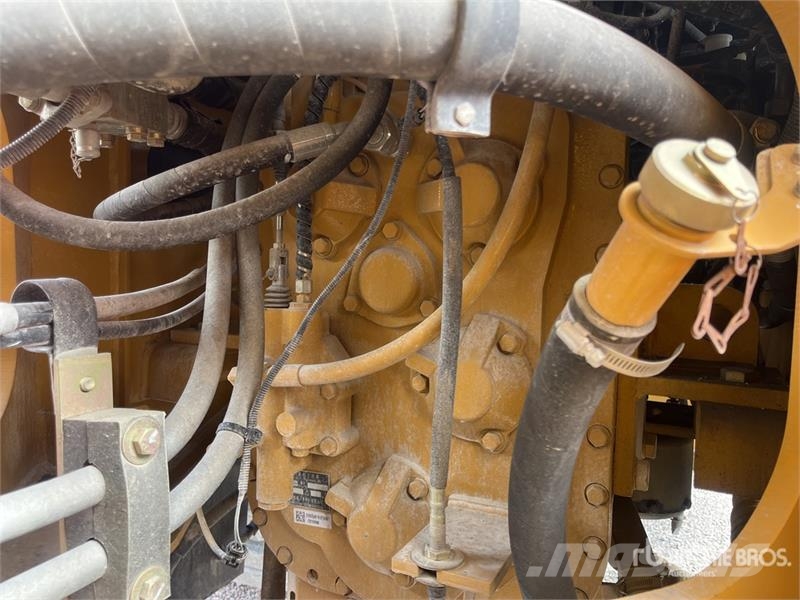 SEM 655F Cargador sobre Neumaticos / Wheel Loader Pyöräkuormaajat