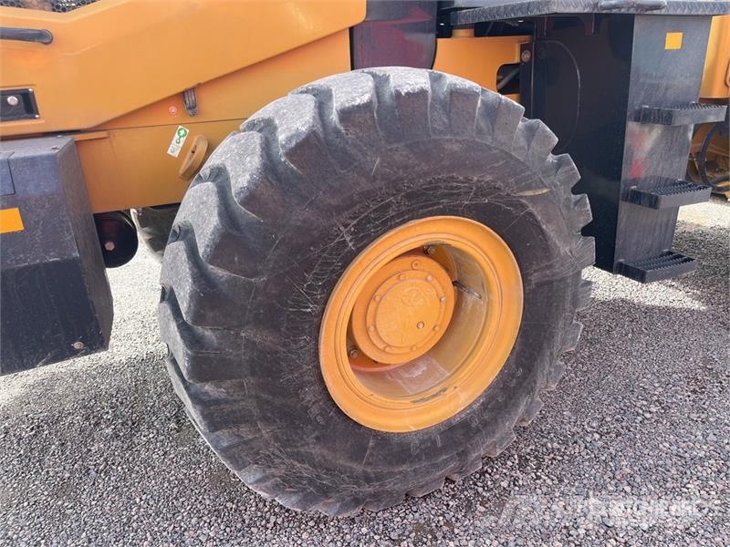SEM 655F Cargador sobre Neumaticos / Wheel Loader Pyöräkuormaajat
