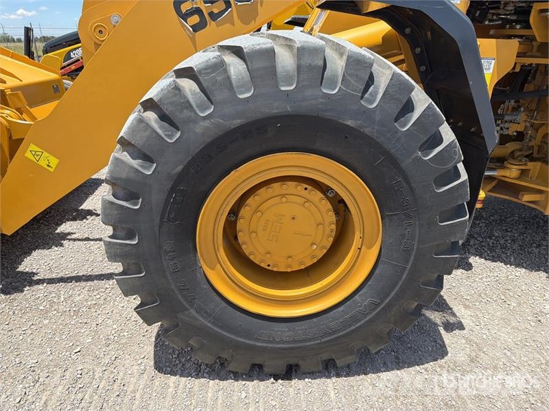 SEM 656F Cargador sobre Neumaticos (Sin Usar) / Wheel  Колесни товарачи