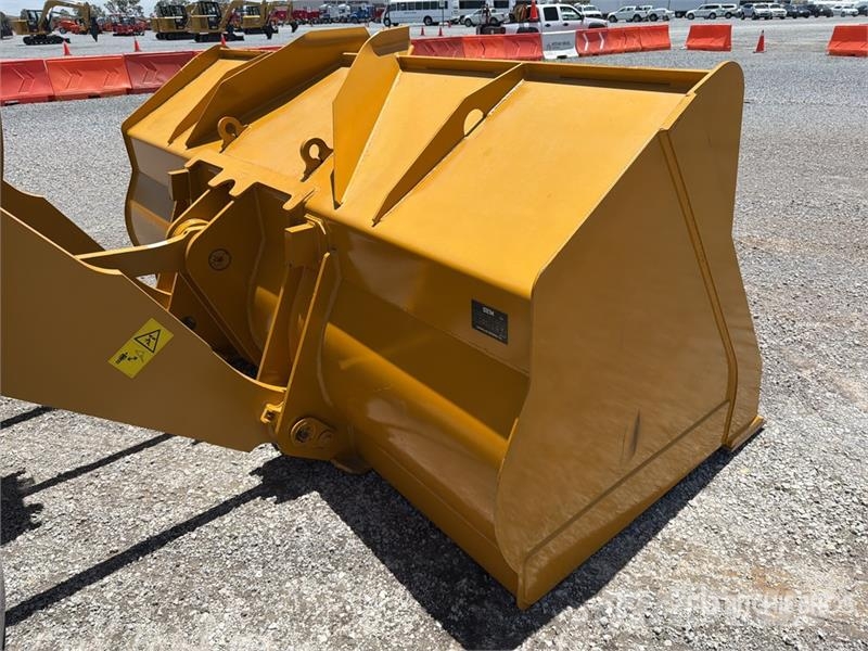 SEM 656F Cargador sobre Neumaticos (Sin Usar) / Wheel  Колесни товарачи