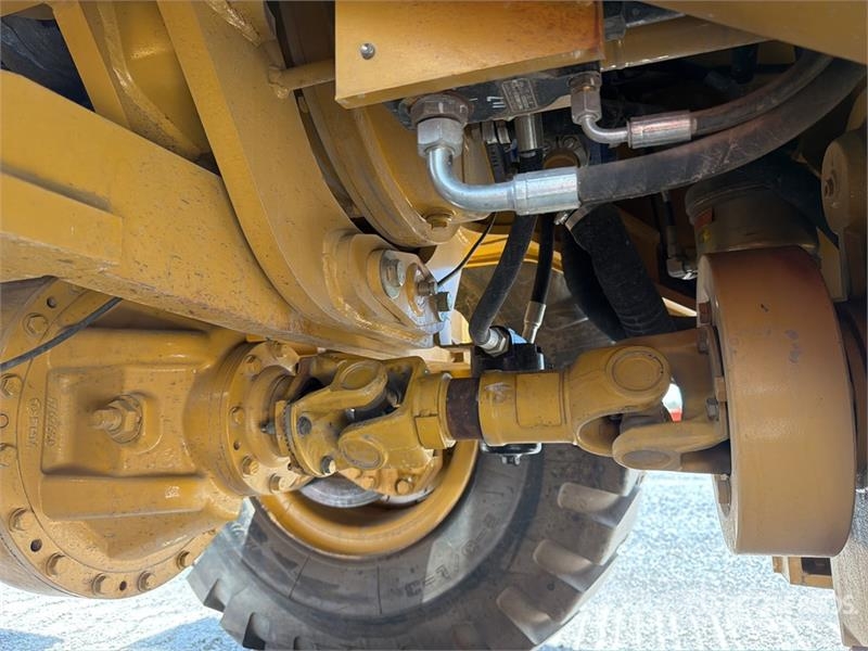SEM 656F Cargador sobre Neumaticos (Sin Usar) / Wheel  Колесни товарачи