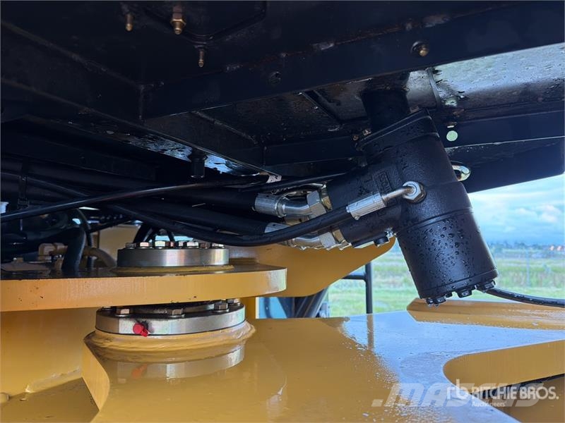 SEM 656F Cargador sobre Neumaticos (Sin Usar) / Wheel  Колесни товарачи