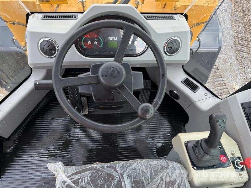 SEM 656F Cargador sobre Neumaticos (Sin Usar) / Wheel  Колесни товарачи