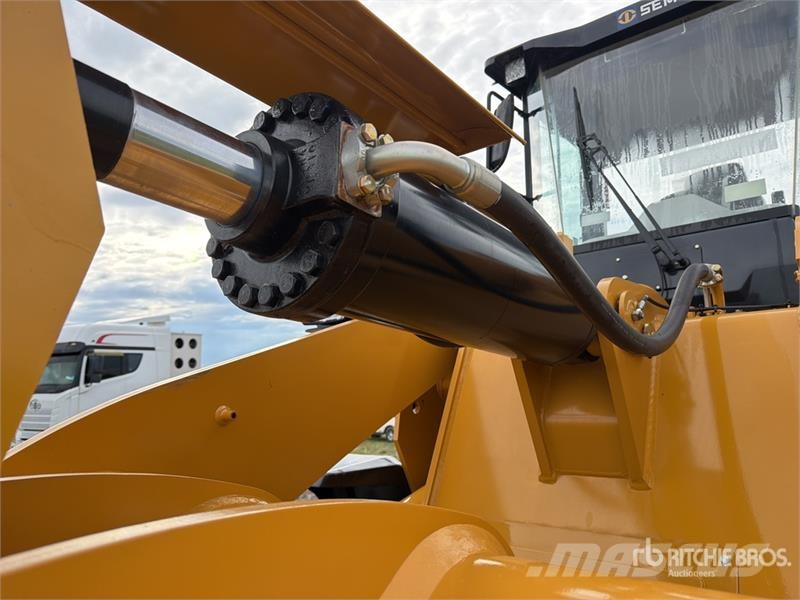 SEM 656F Cargador sobre Neumaticos (Sin Usar) / Wheel  Колесни товарачи