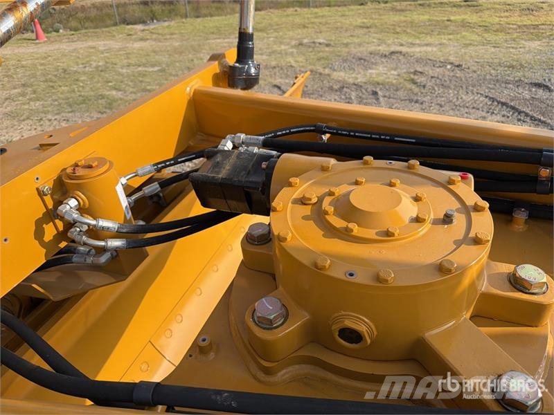 SEM 920F Motoconformadora (Sin Usar) / Motor Grader (U Greideriai