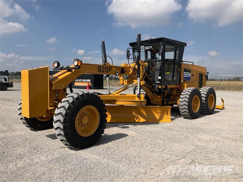 SEM 920F Motoconformadora (Sin Usar) / Motor Grader (U Grader