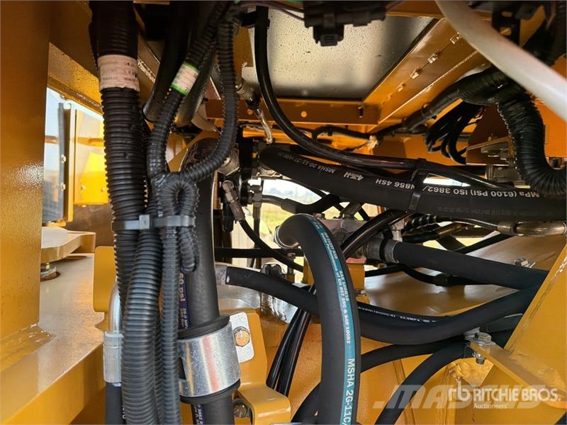 SEM 920F Motoconformadora (Sin Usar) / Motor Grader (U Greideriai