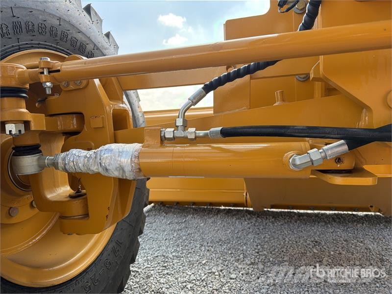SEM 920F Motoconformadora (Sin Usar) / Motor Grader (U Grejderi