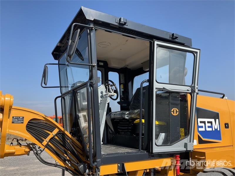 SEM 920F Motoconformadora (Sin Usar) / Motor Grader (U Grader