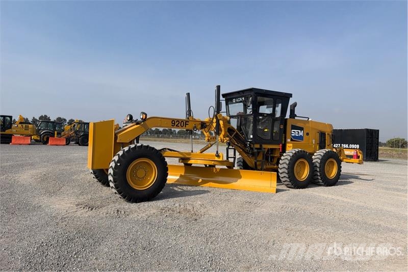 SEM 920F Motoconformadora (Sin Usar) / Motor Grader (U Greideriai