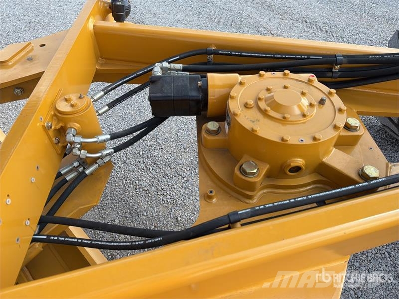 SEM 920F Motoconformadora (Sin Usar) / Motor Grader (U Grejderi