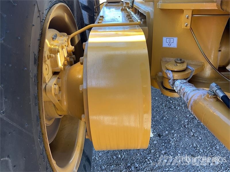 SEM 920F Motoconformadora (Sin Usar) / Motor Grader (U Grader