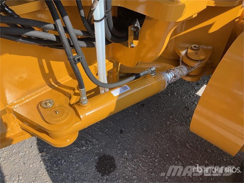 SEM 920F Motoconformadora (Sin Usar) / Motor Grader (U Grader