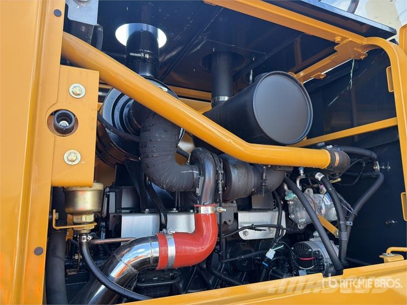 SEM 920F Motoconformadora (Sin Usar) / Motor Grader (U Grejderi