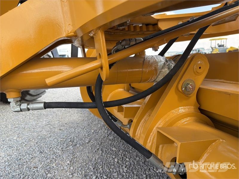 SEM 920F Motoconformadora (Sin Usar) / Motor Grader (U Grejderi