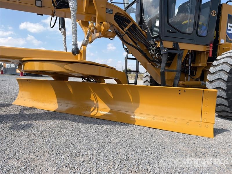 SEM 920F Motoconformadora (Sin Usar) / Motor Grader (U Grejderi
