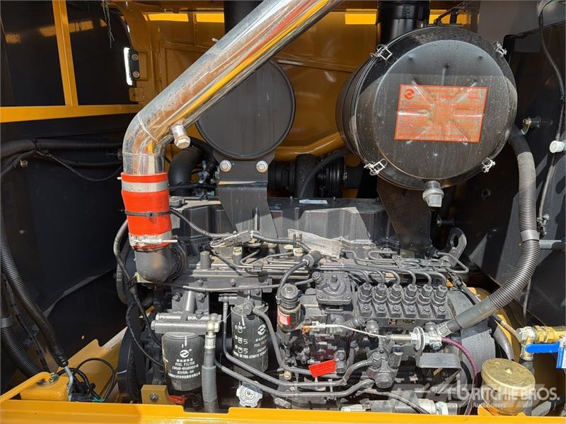 SEM 920F Motoconformadora (Sin Usar) / Motor Grader (U Grejderi
