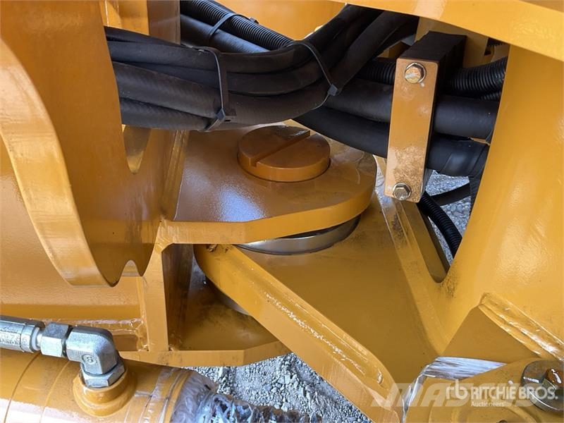 SEM 920F Motoconformadora (Sin Usar) / Motor Grader (U Grader