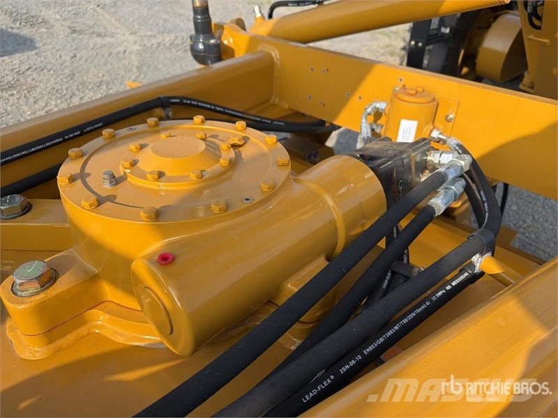 SEM 920F Motoconformadora (Sin Usar) / Motor Grader (U Greideriai