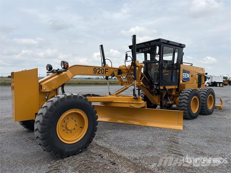 SEM 920F Motoconformadora (Sin Usar) / Motor Grader (U Niveladoras