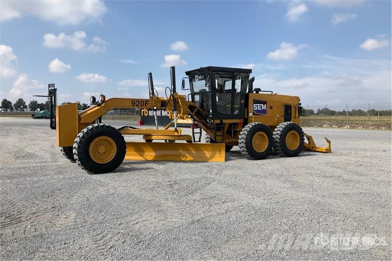 SEM 920F Motoconformadora (Sin Usar) / Motor Grader (U Grader