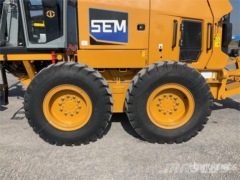 SEM 920F Motoconformadora (Sin Usar) / Motor Grader (U Grader
