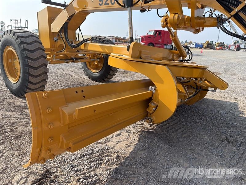 SEM 920F Motoconformadora (Sin Usar) / Motor Grader (U Greideriai