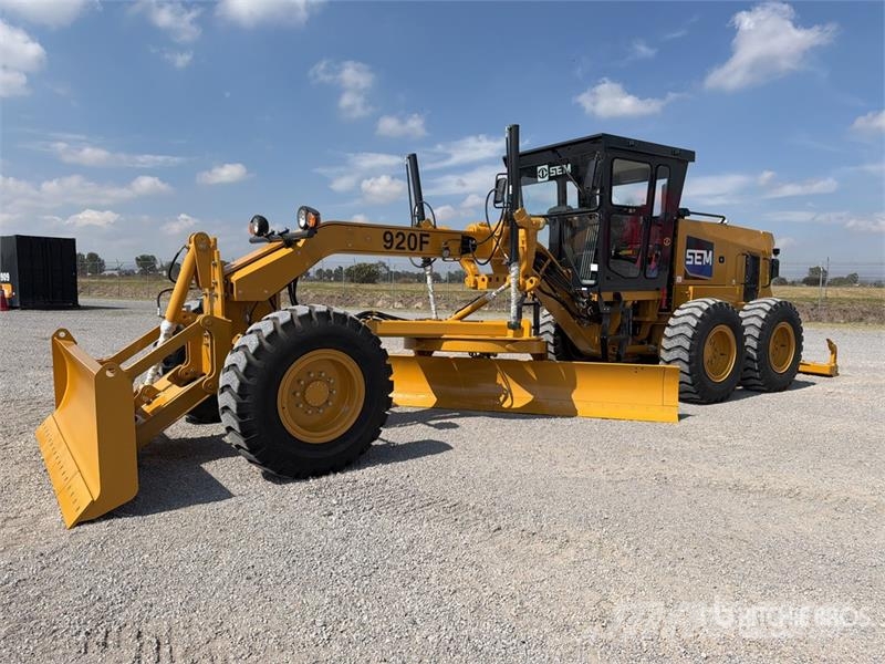 SEM 920F Motoconformadora (Sin Usar) / Motor Grader (U معدات تمهيد الطرق