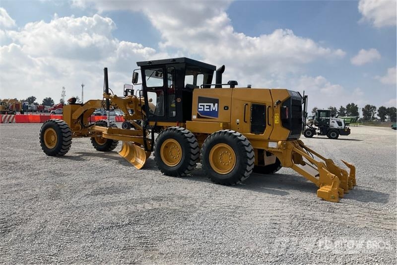 SEM 920F Motoconformadora (Sin Usar) / Motor Grader (U Grader
