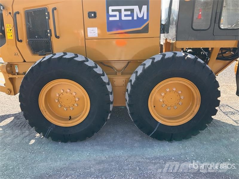 SEM 920F Motoconformadora (Sin Usar) / Motor Grader (U Grader